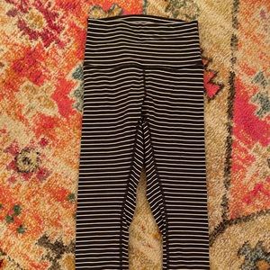 Lululemon crop wunder under legging (luon)
